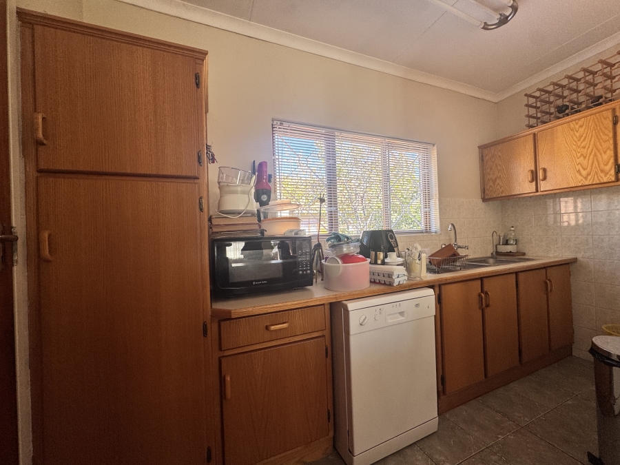 To Let 3 Bedroom Property for Rent in Flamwood North West